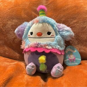SQUISHMALLOWS Yekaterina the Clown Bigfoot 8in